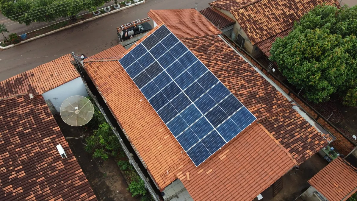 Geração média kWh 1.200 kWh – Potência de 9,99 kWp