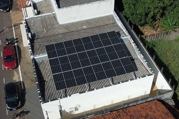 Instalação de energia solar em Araguaína — 13,2 kWp