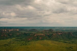 Vista aérea do cerrado tocantinense, região atendida pela Suno Solar.
